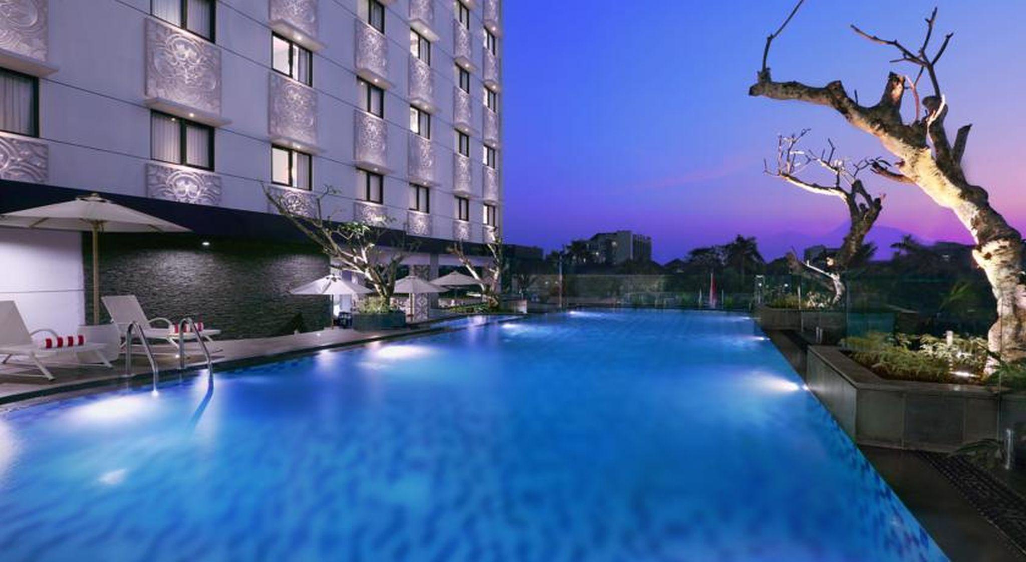 Hotel Neo Malioboro By Aston Yogyakarta Kültér fotó