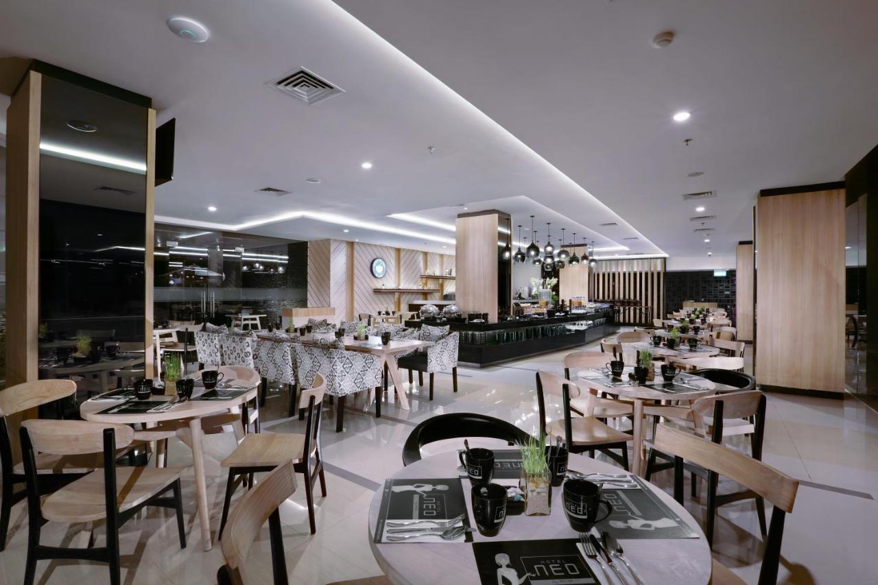 Hotel Neo Malioboro By Aston Yogyakarta Kültér fotó