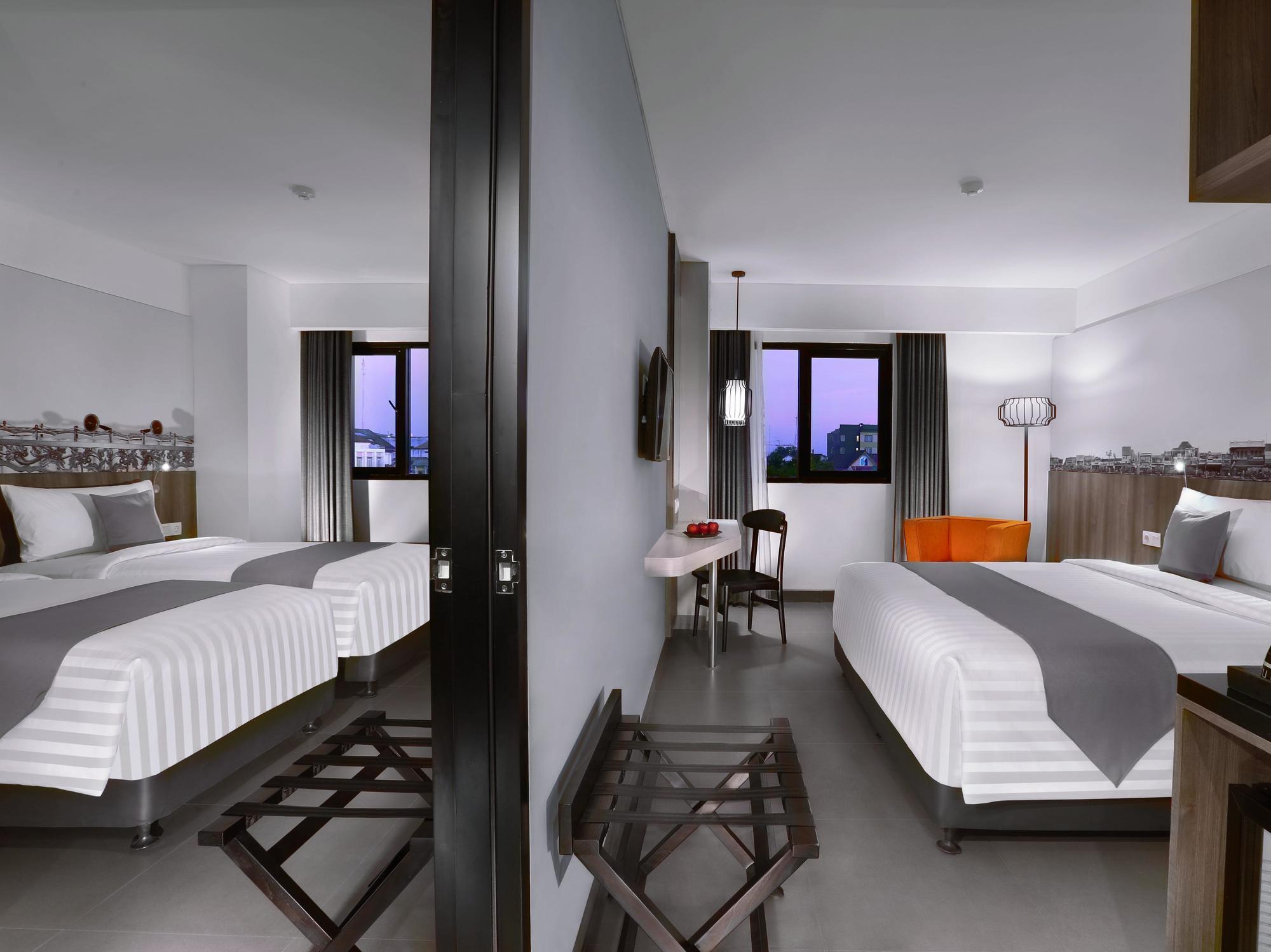 Hotel Neo Malioboro By Aston Yogyakarta Kültér fotó