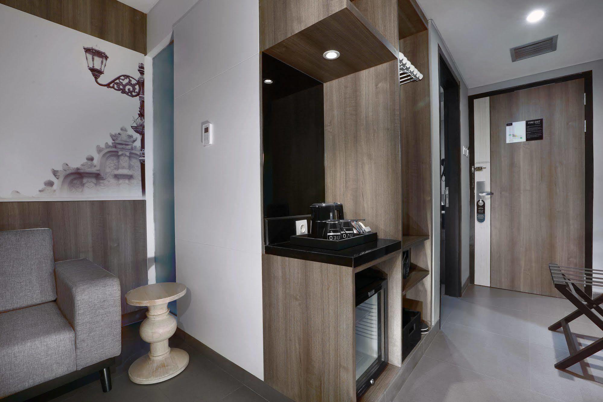 Hotel Neo Malioboro By Aston Yogyakarta Kültér fotó